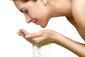 Le démaquillant 2en1 pour yeux,  Garnier Express lotion à double action.